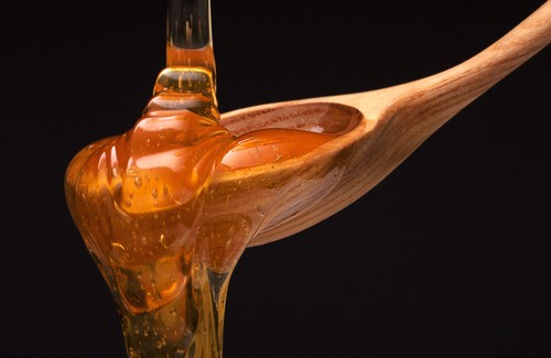 Как определить фальсифицированный мед?