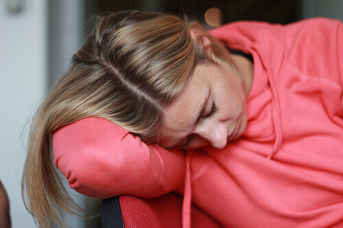 Синдром хронической усталости: что это такое и как его лечить?
