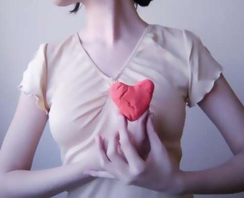 7 симптомов шумов сердца, о которых следует знать
